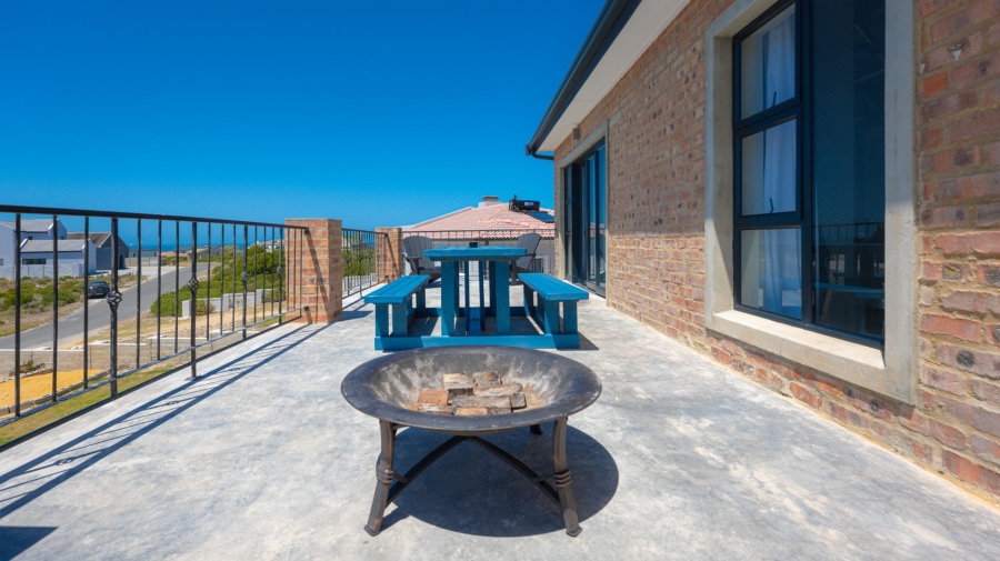 To Let 3 Bedroom Property for Rent in Agulhas Western Cape